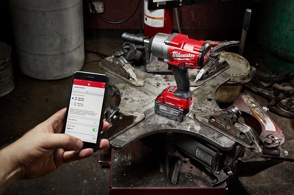 mobile phone user testing bluetooth tracking on tagged Milwaukee Tool equipment